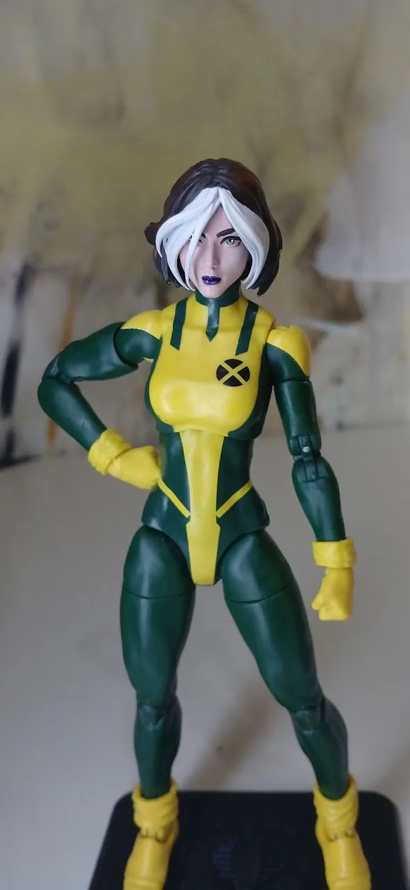 Marvel legends  vampira /rogue - Foto 2