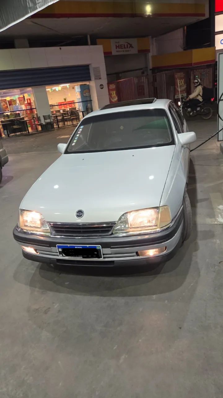Chevrolet Omega GLS 2.2 / 2.0 (álcool) 1993