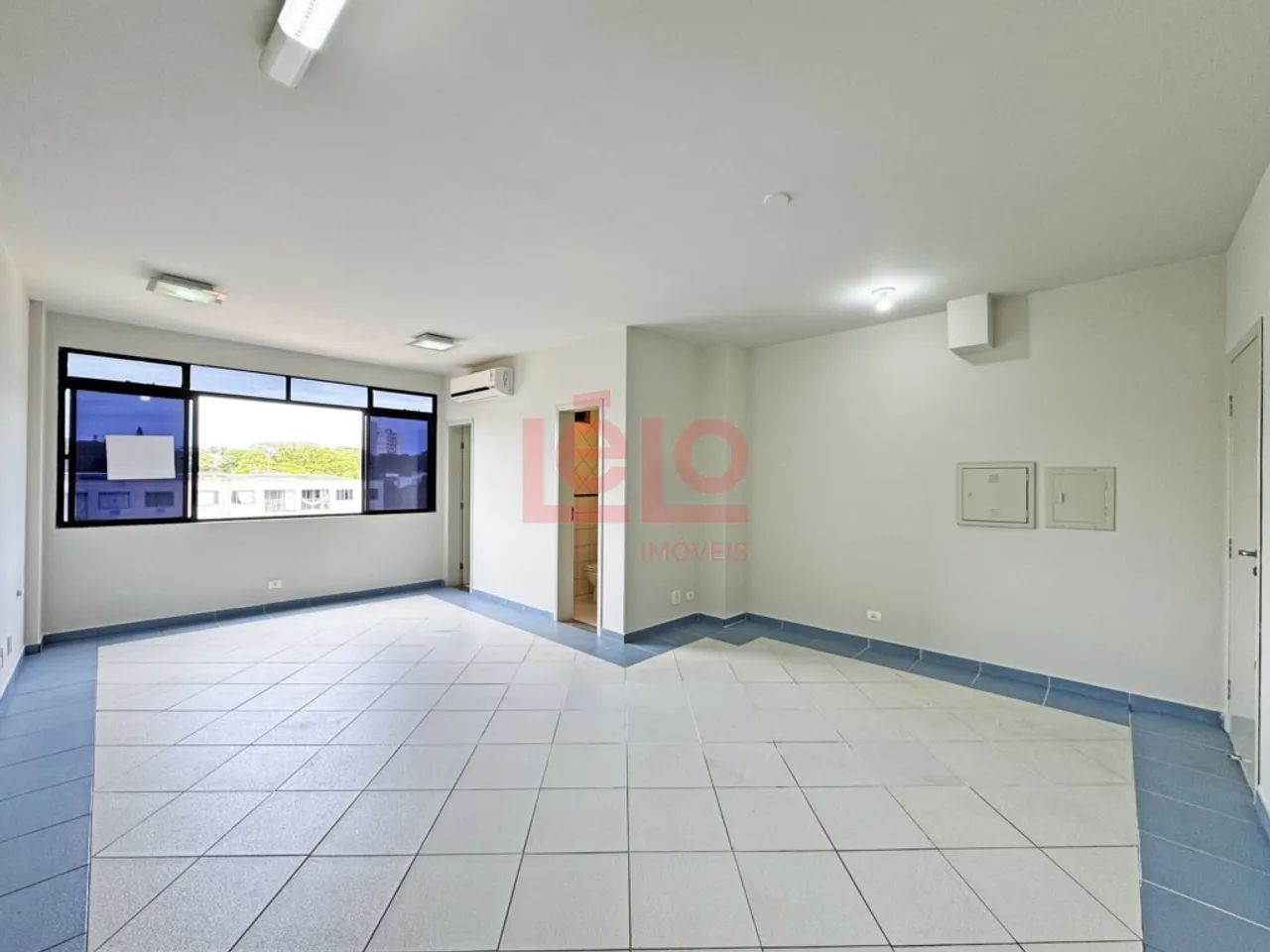 Sala comercial para alugar no Centro Médico Susuki em Maringá com estrutura ideal para con
