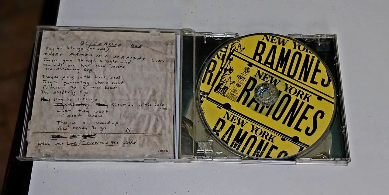 Cd-tribute to RAMONES - Foto 2