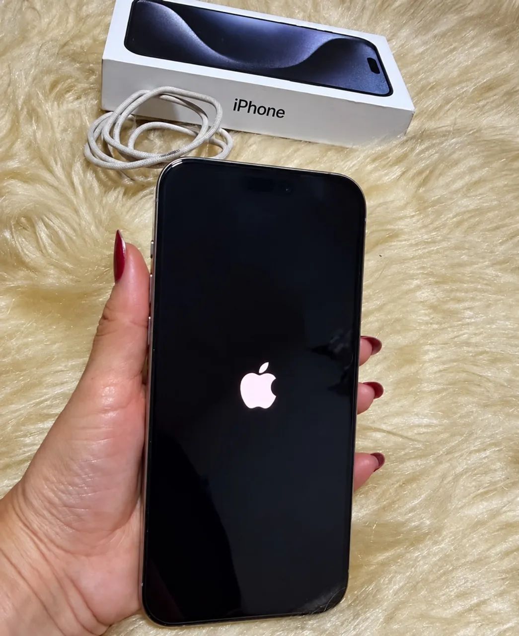 iPhone 15 pro Max 512gb com nota e bateria 86% - Celulares e