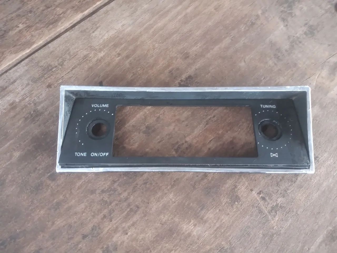 Moldura rádio Dodge polara