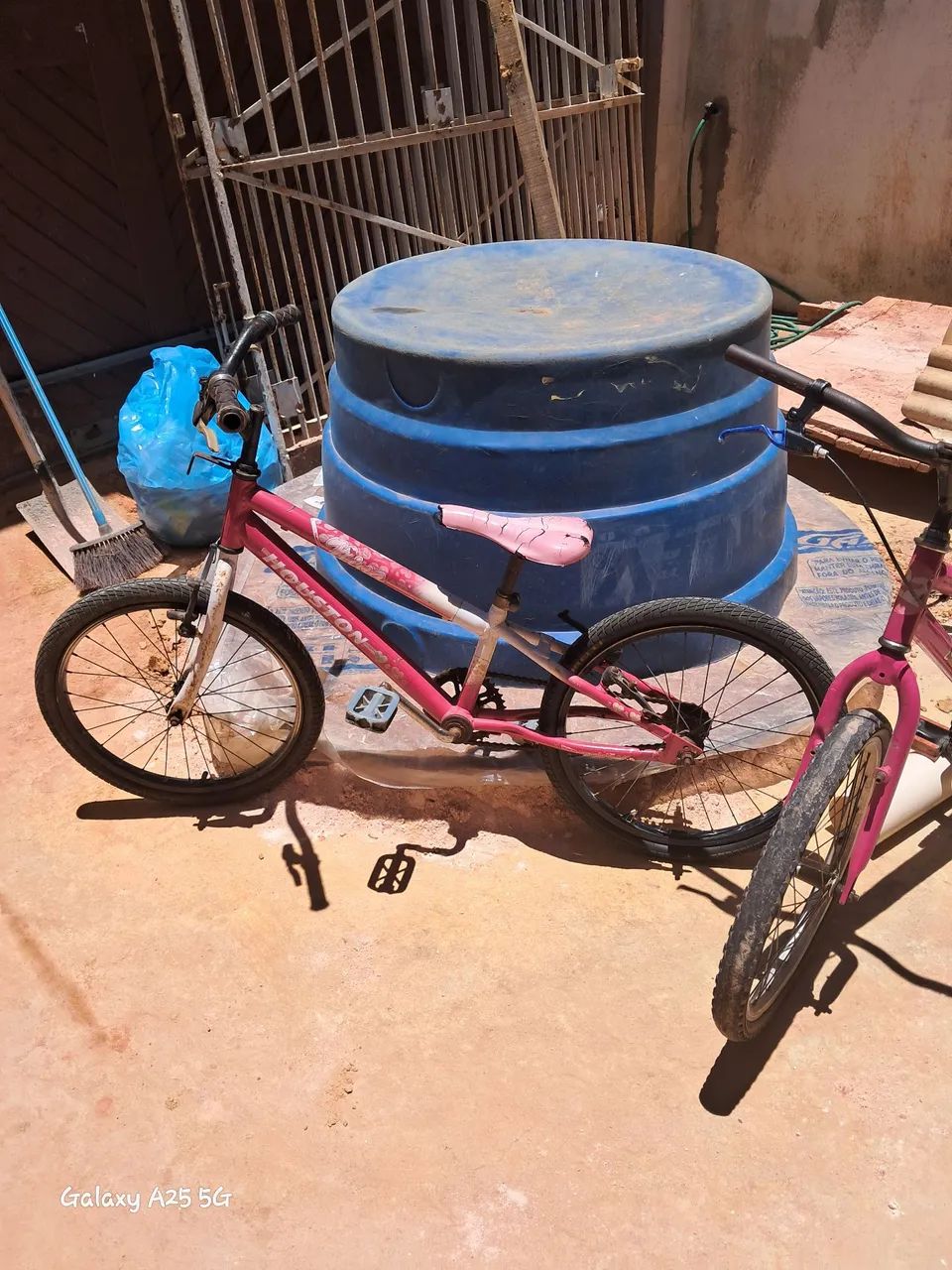 Duas bicicletas aro 20. Leia a descrição  - Foto 2