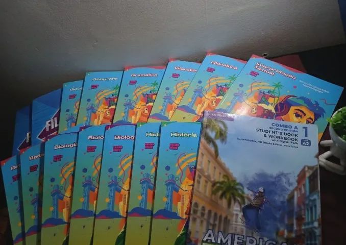 KIT 16 Livros Didáticos 2025(SAS & Cambridge - 1 ano Ensino Médio)
