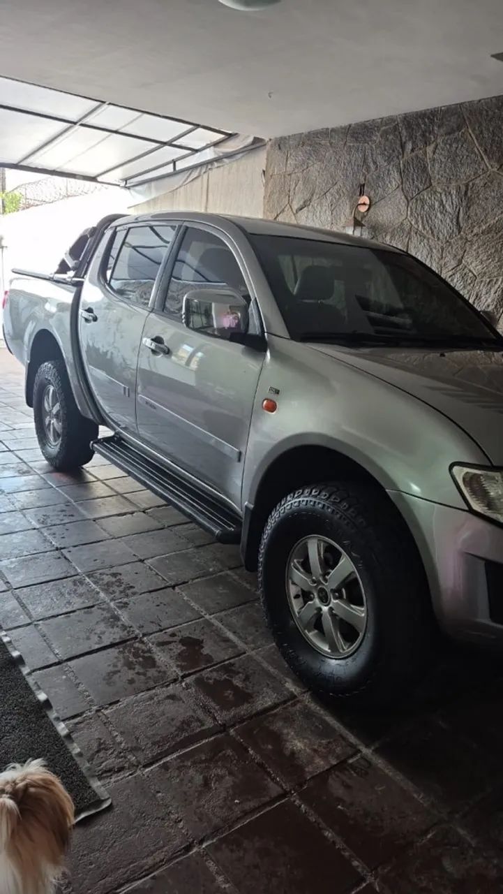 Mitsubishi L200 L200 Triton GLX 3.2 CD TB Int.Diesel Mec 2016