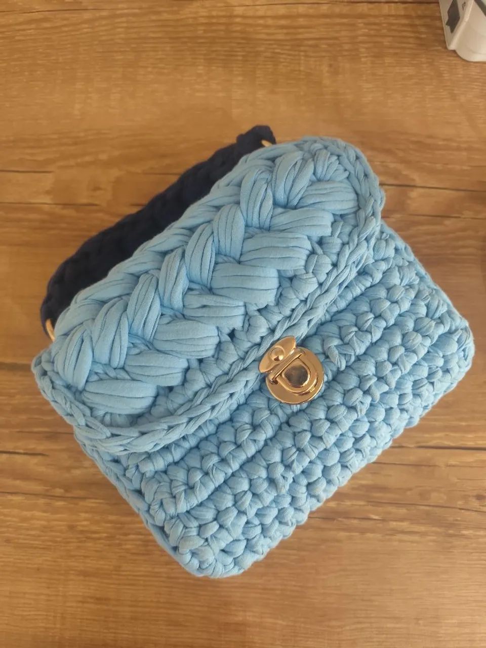 Bolsa de crochê fio de malha 