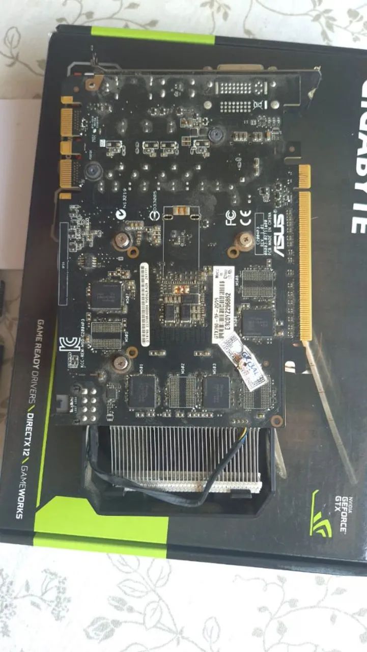 Placa de Vídeo ASUS GTX 750 2GB - Com Defeito / Para Conserto - Foto 3