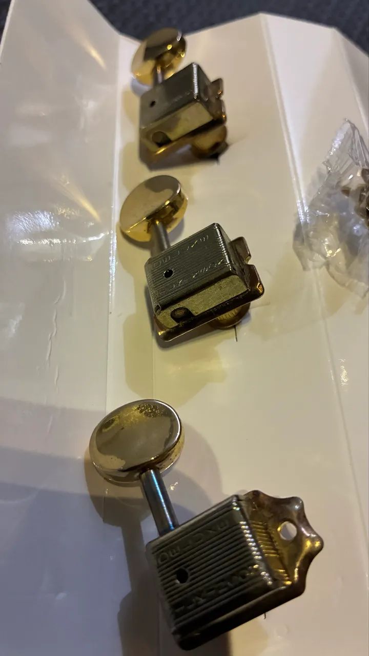 Tarraxa Vintage Wilkinson Deluxe dourada - Foto 2