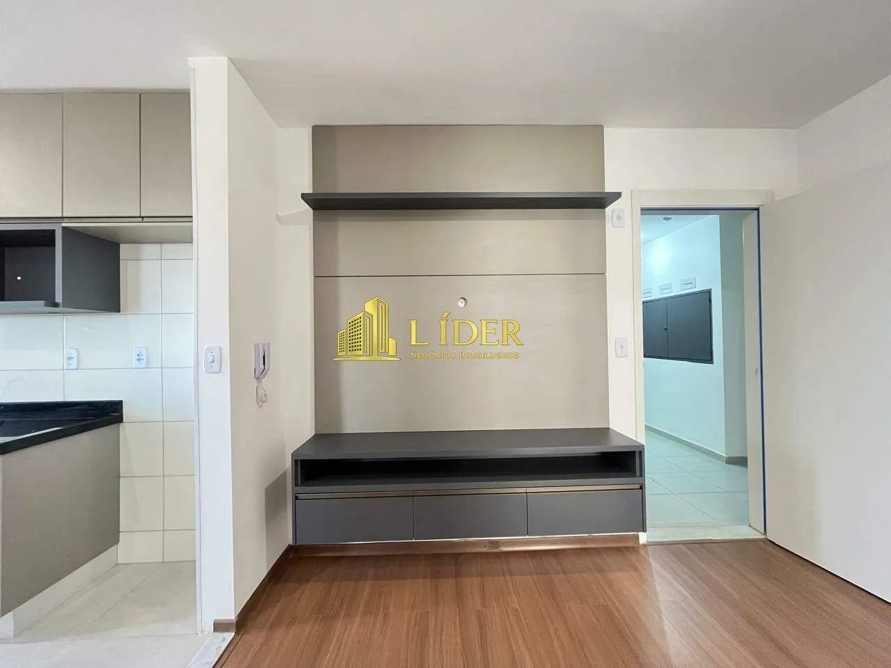 EXCELENTE APARTAMENTO NA ZONA SUL - Foto 2