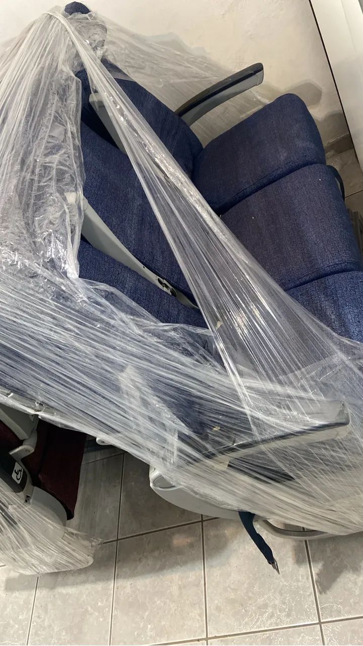 VENDO 4 JOGOS DE ASSENTOS DA AERONAVE B767 CLASSE ECONÓMICA  - Foto 4