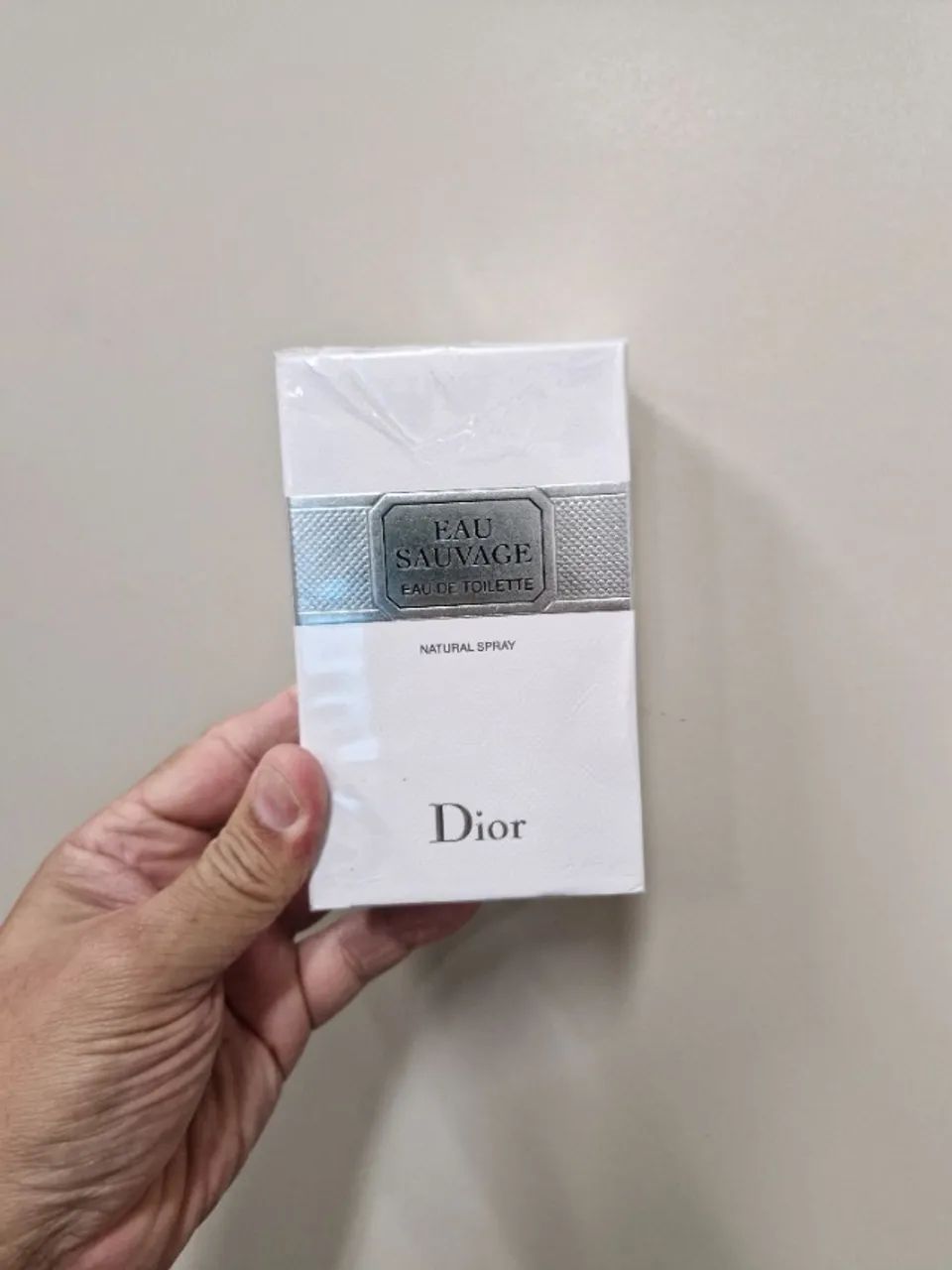 VENDO PERFUME EAU SAUVAGE 100ML