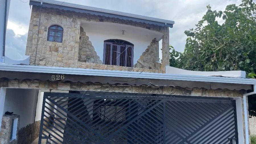 SOBRADO COM 3 QUARTOS E 1 SUITE - NOVA ESPERANÇA
