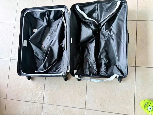 Mala Calvin Klein Preta 23kg - Foto 2