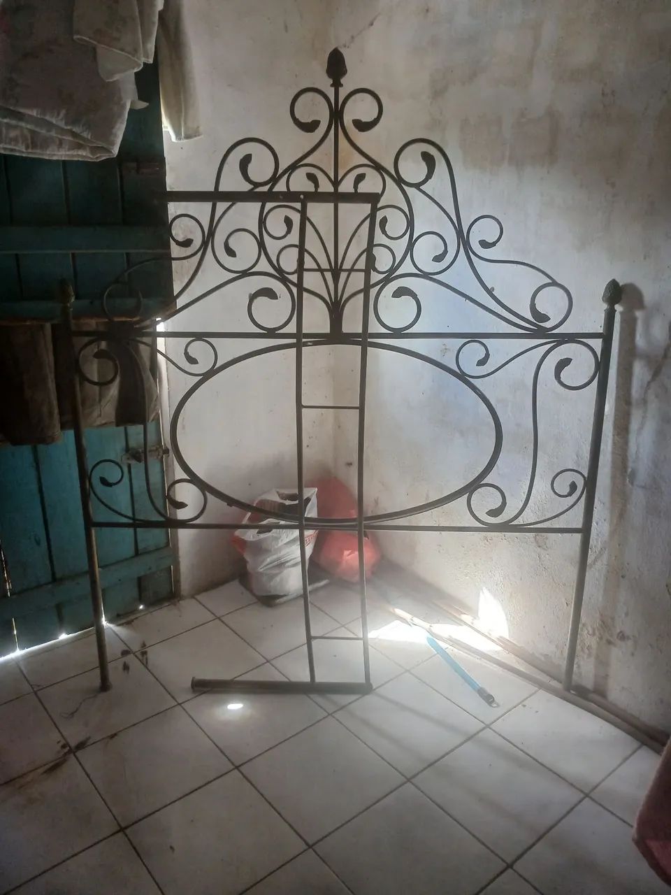 Cama bronze antiga - Foto 3