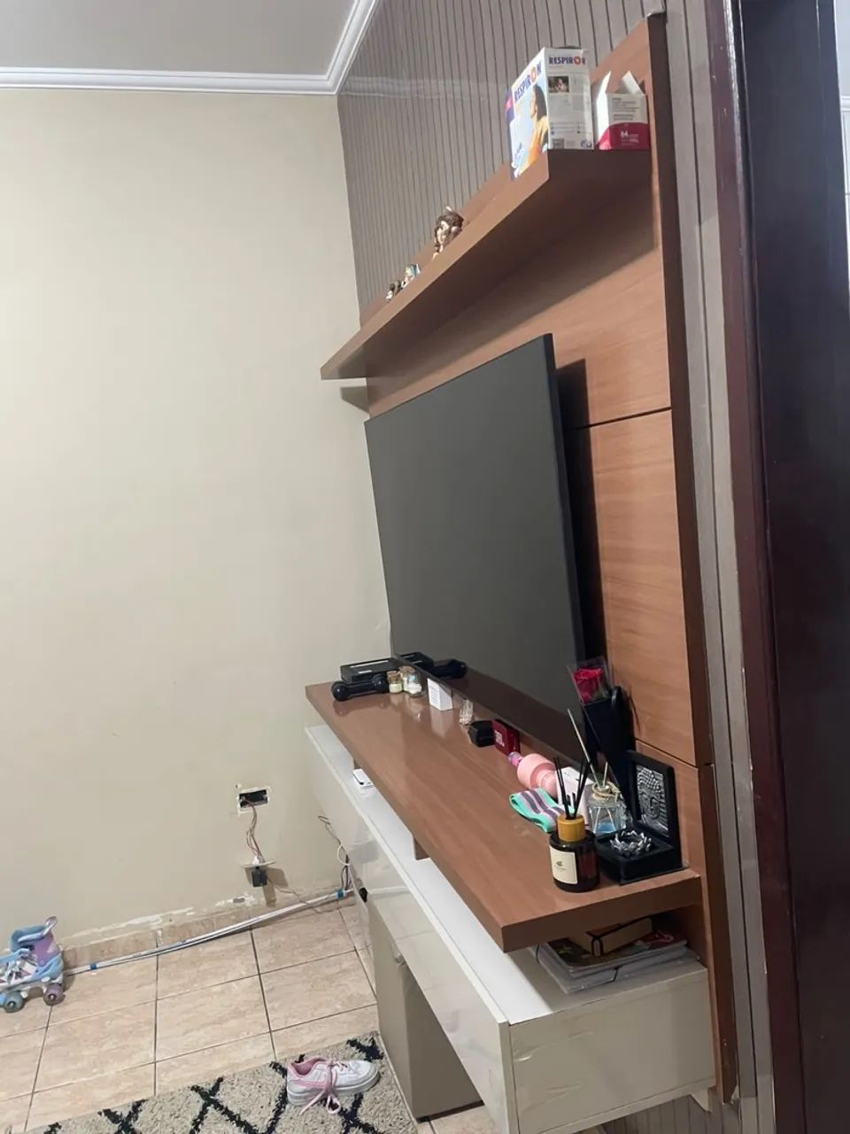 Painel e Rack suspenso para TV  - Foto 3