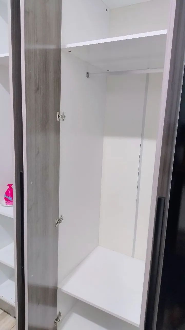 Guarda roupa 8 portas  - Foto 3