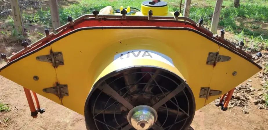 ATOMIZADOR AGRICOLA PULVERIZADOR PARREIRAL 200L ADVENTURE - Foto 4