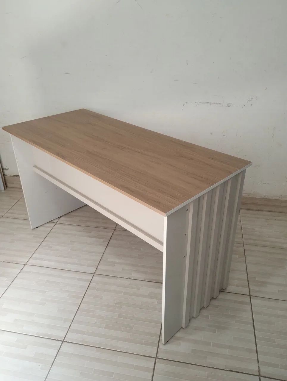 Mesa para computador USADA conservada  - Foto 2
