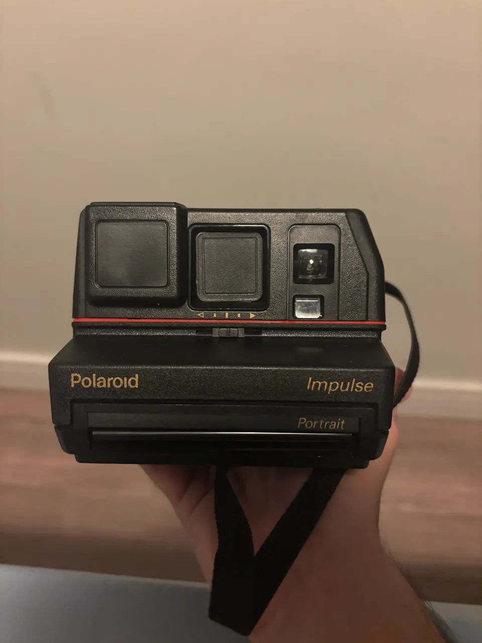 Câmera polaroid 600 impulse - Foto 3