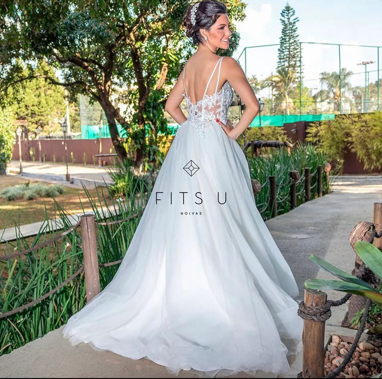 Vestido de Noiva Tule