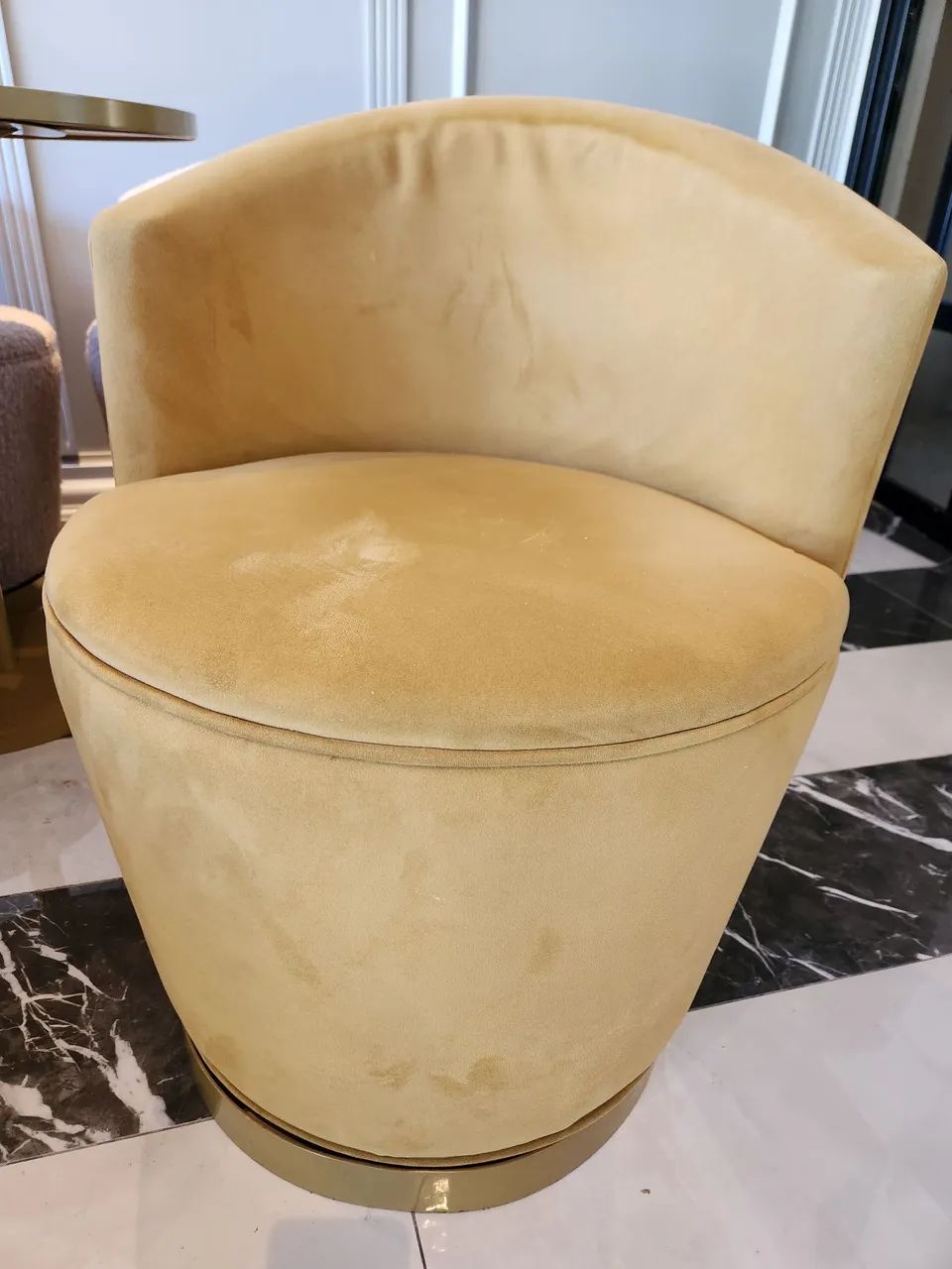 Poltrona giratória amarelo mostarda - Foto 4