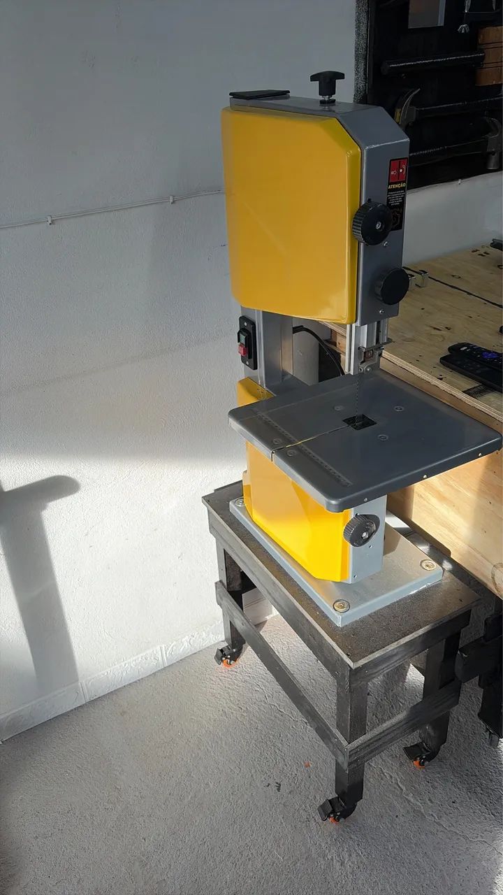 Serra Fita De Bancada Para Madeira 10 Pol 302 X 304 Mm 500w