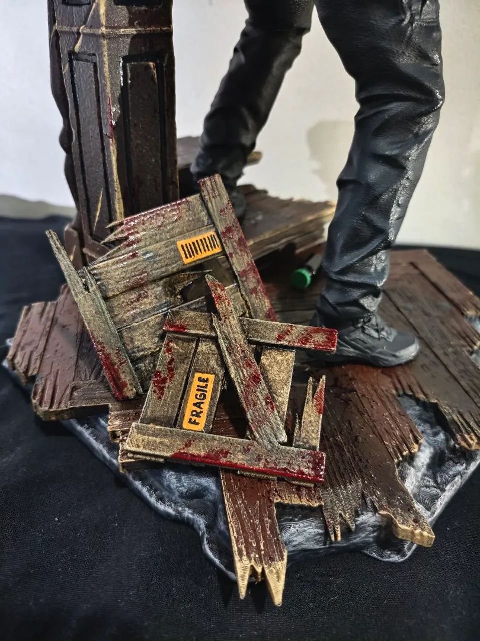 Figura 3D do Leon S Kenedy - Resident Evil Requiem  - Foto 5