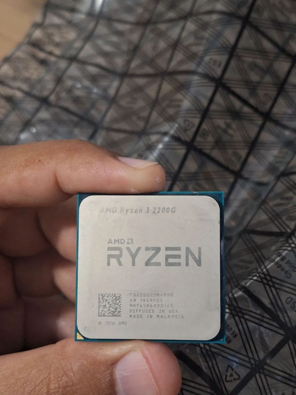Ryzen 3 2200g