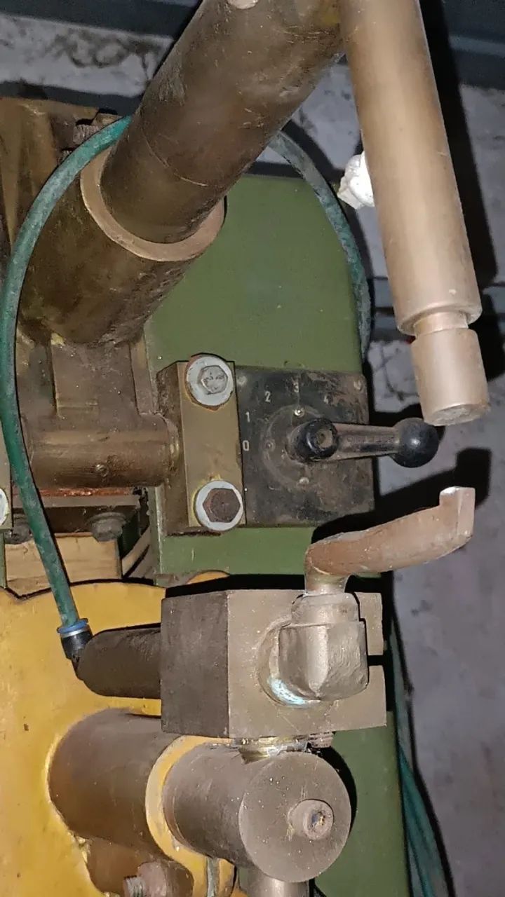 Máquina de solda ponto ponteadeira 10KVA Marca Transweld + sistema de refrigeração - Foto 3