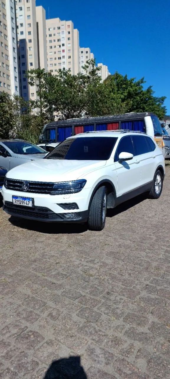 Volkswagen Tiguan TIGUAN Allspac Comf 250 TSI 1.4 Flex 2020