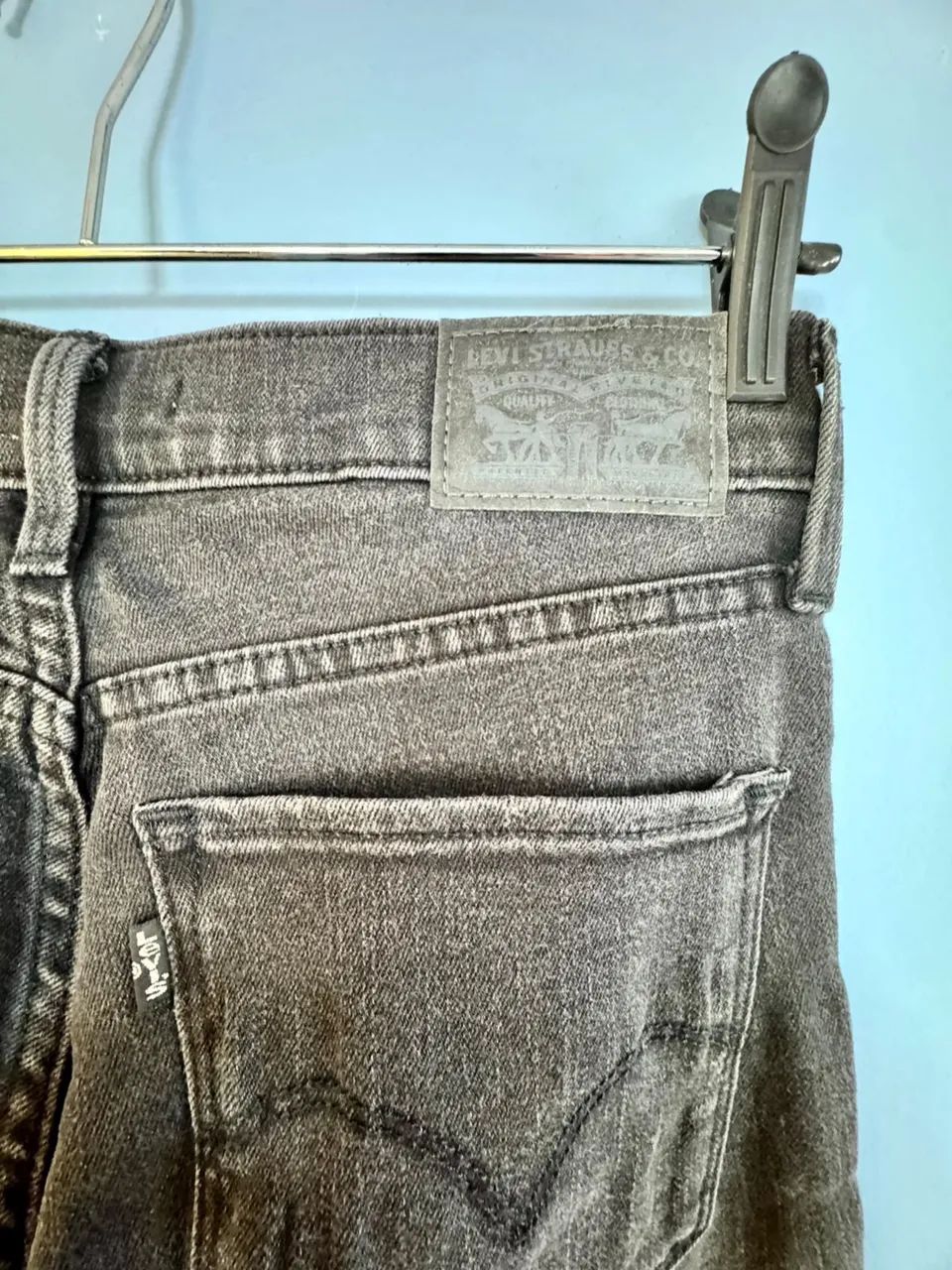 Calça jeans Levis TAM 36 - Foto 4