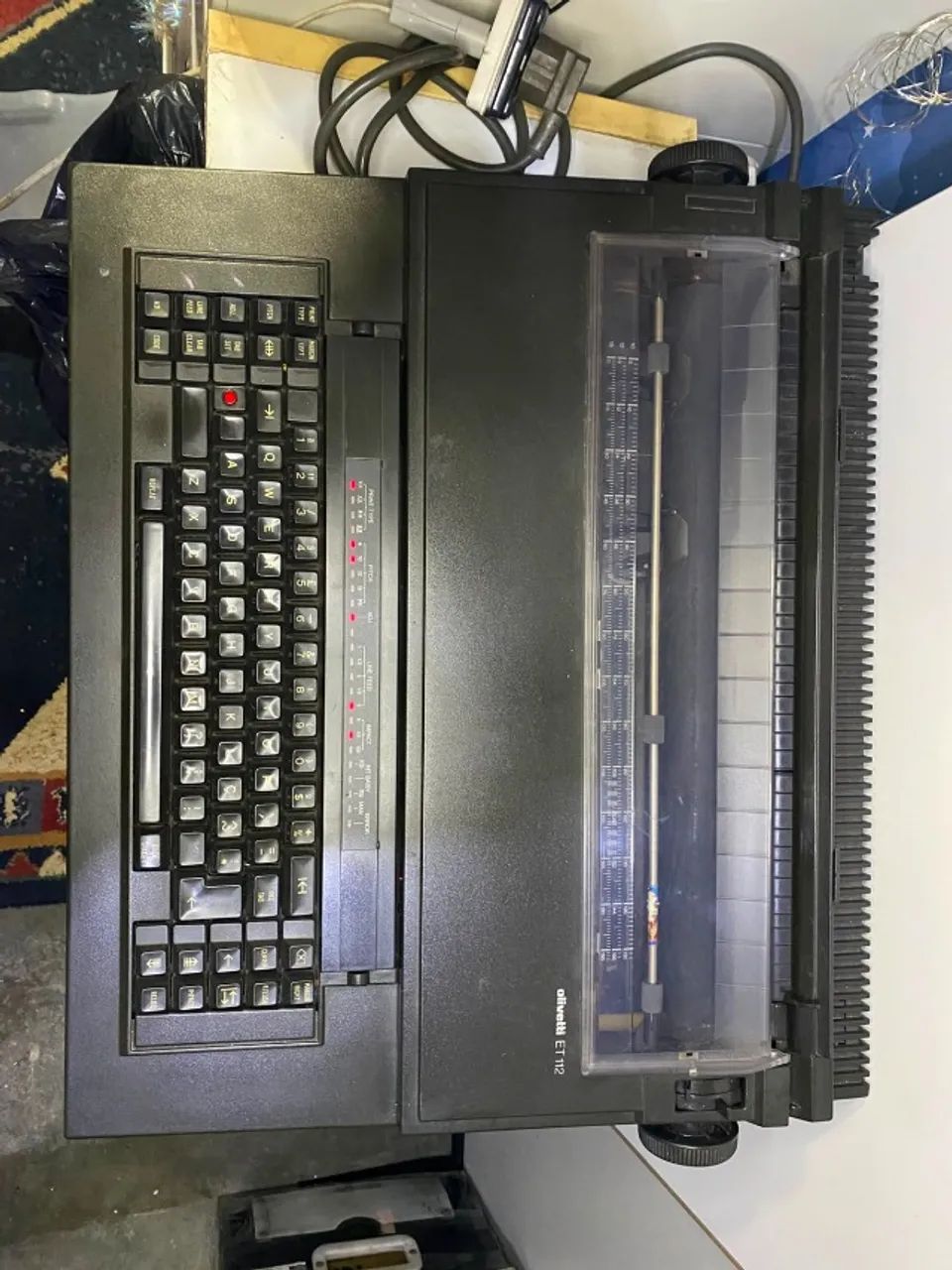 Máquina de escrever elétrica Olivetti ET112  - Foto 2