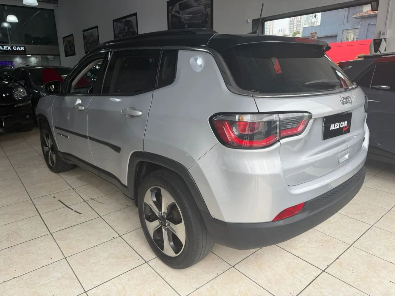 Jeep Compass Longitude 2.0 4X2 Flex 16V Aut. 2018 - Foto 4