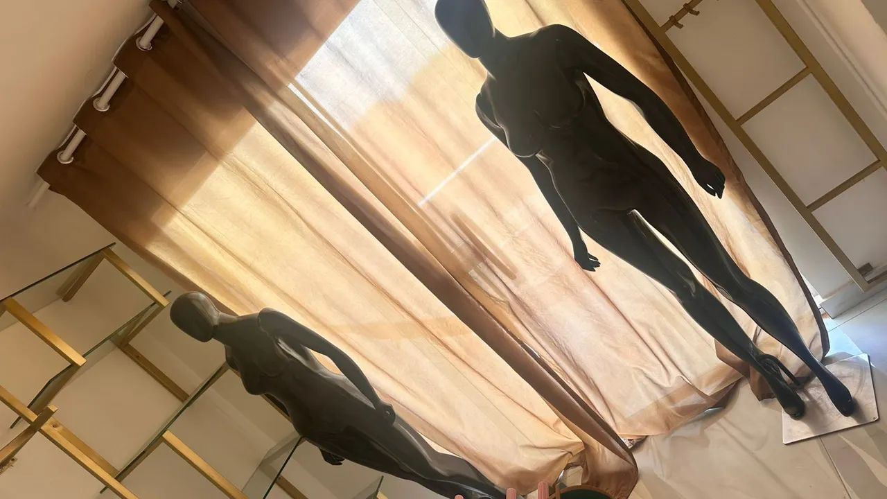Estrutura de loja de roupas 