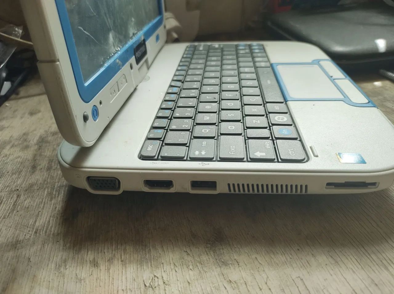 Netbook Positivo (tela com trava quebrada)  - Foto 2