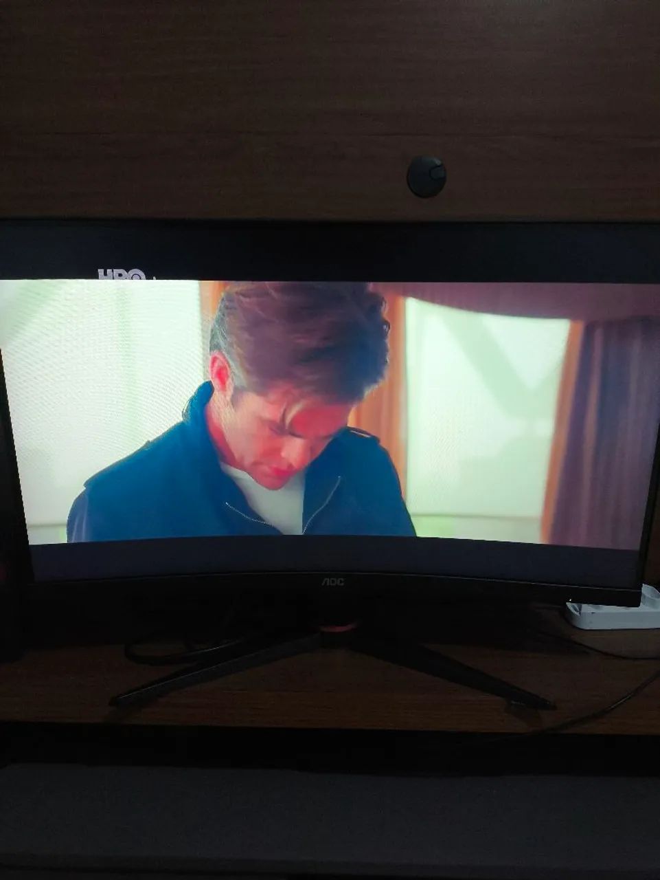 Monitor AOC 27" curvo - Foto 3