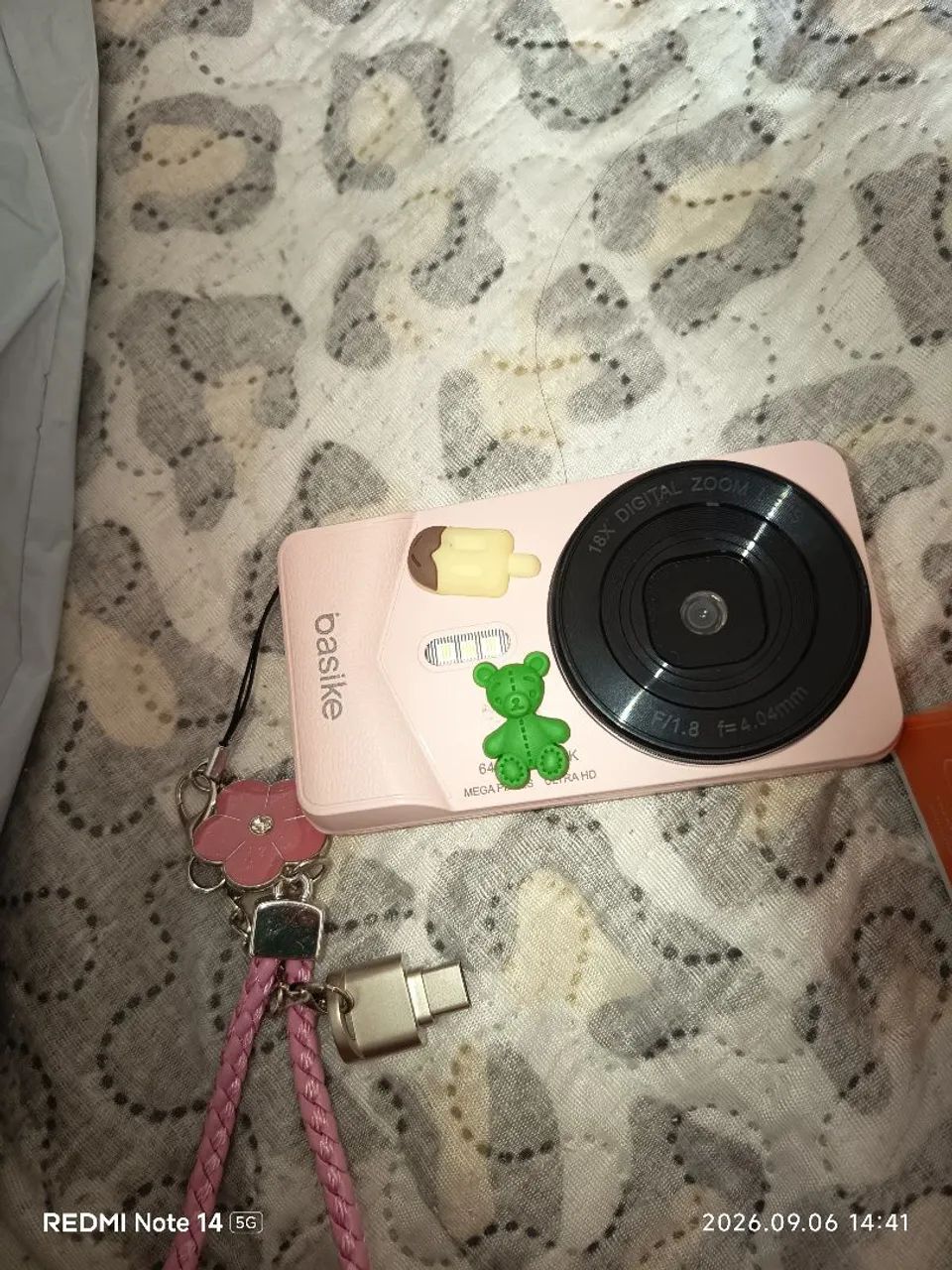 Câmera fotográfica basike 