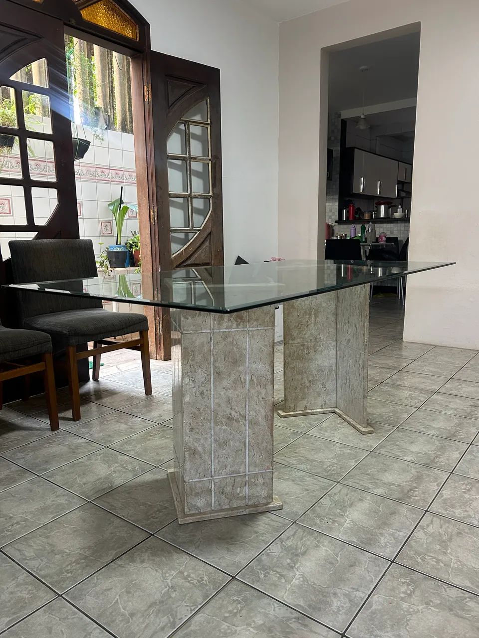 Mesa de Jantar de vidro com base em Mármore  - Foto 5