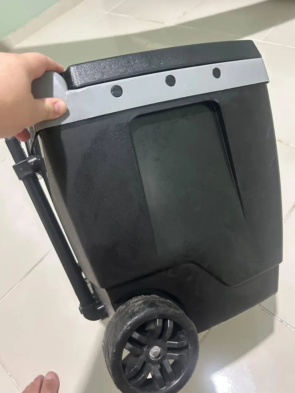 Vendo Cooler com rodinhas - Foto 4