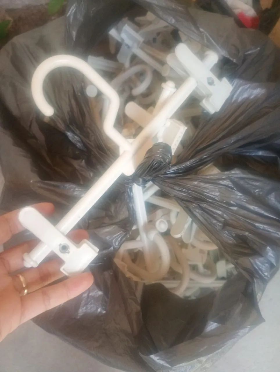 Cabides para loja infantil 