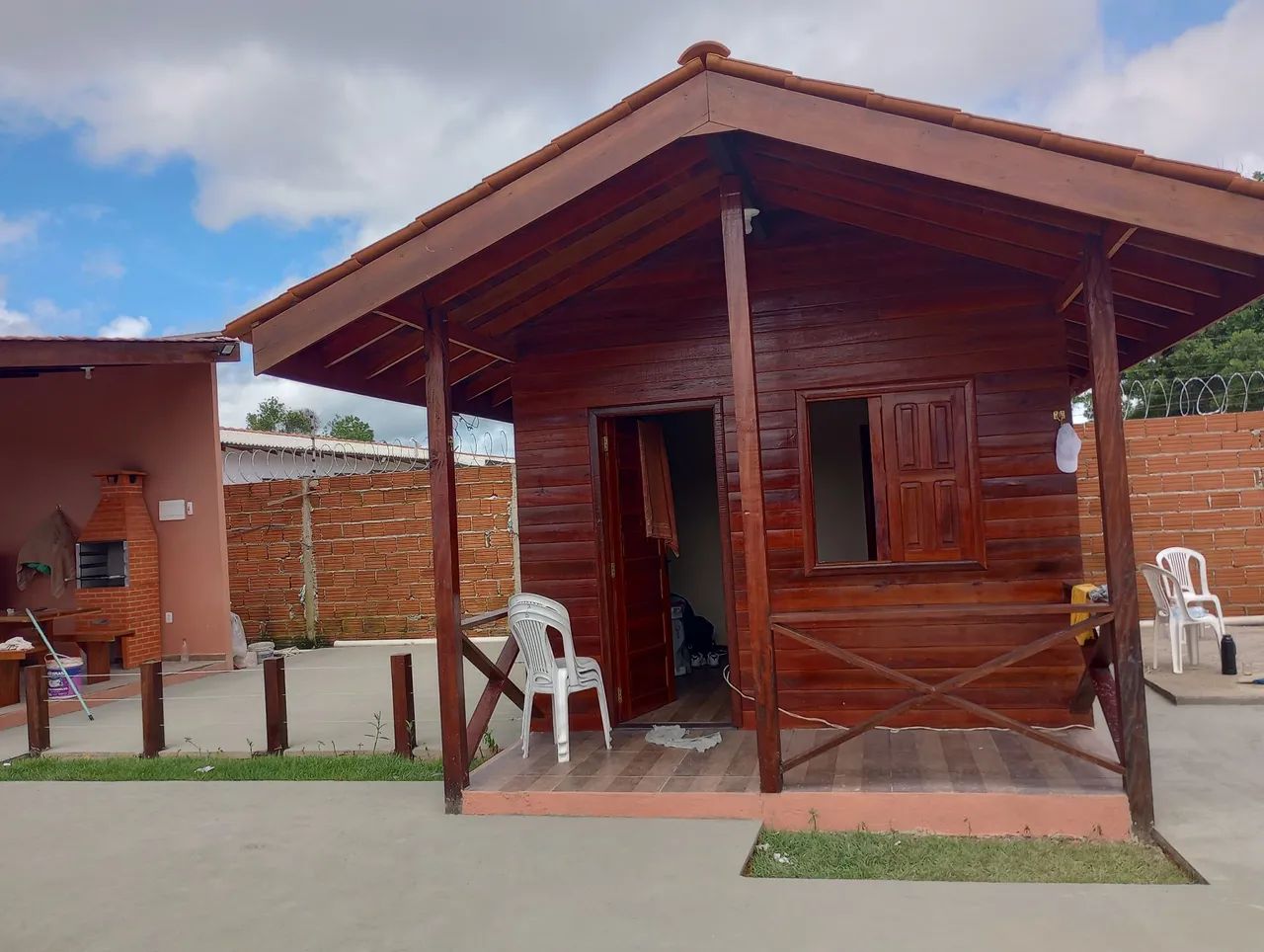 VENDE LINCA CASA/CHÁCARA 