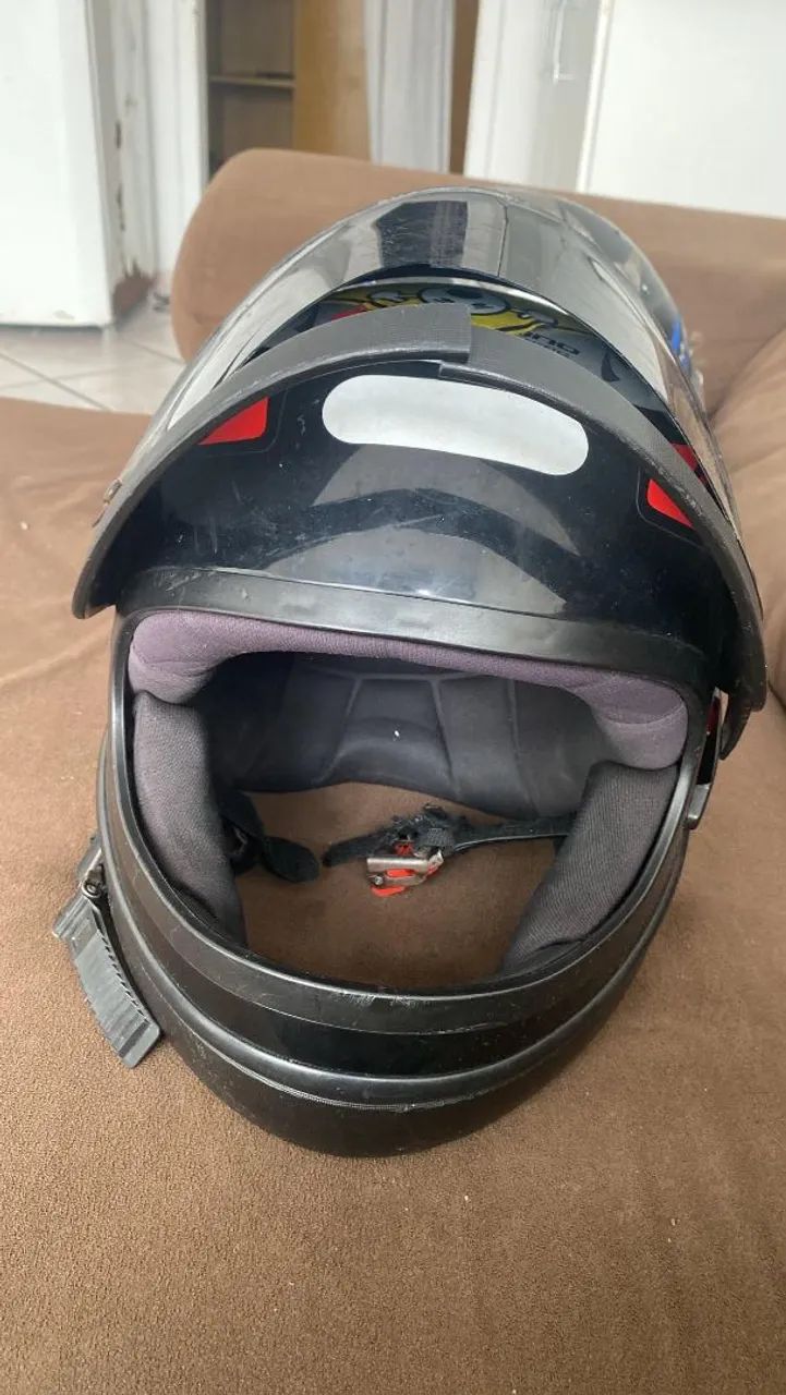 Capacete 50 reais 