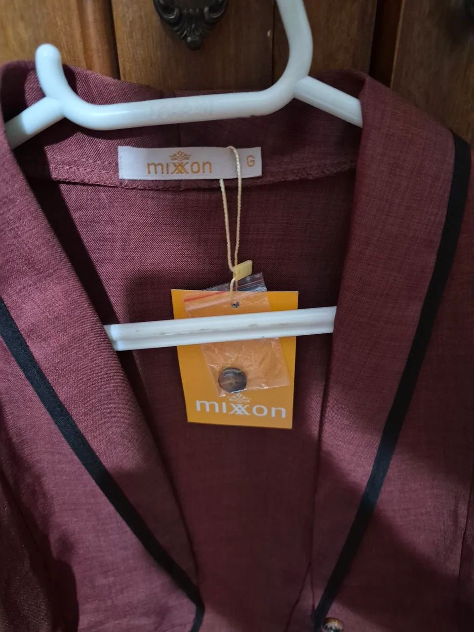 Blusa Alfaiataria Vinho - Foto 2
