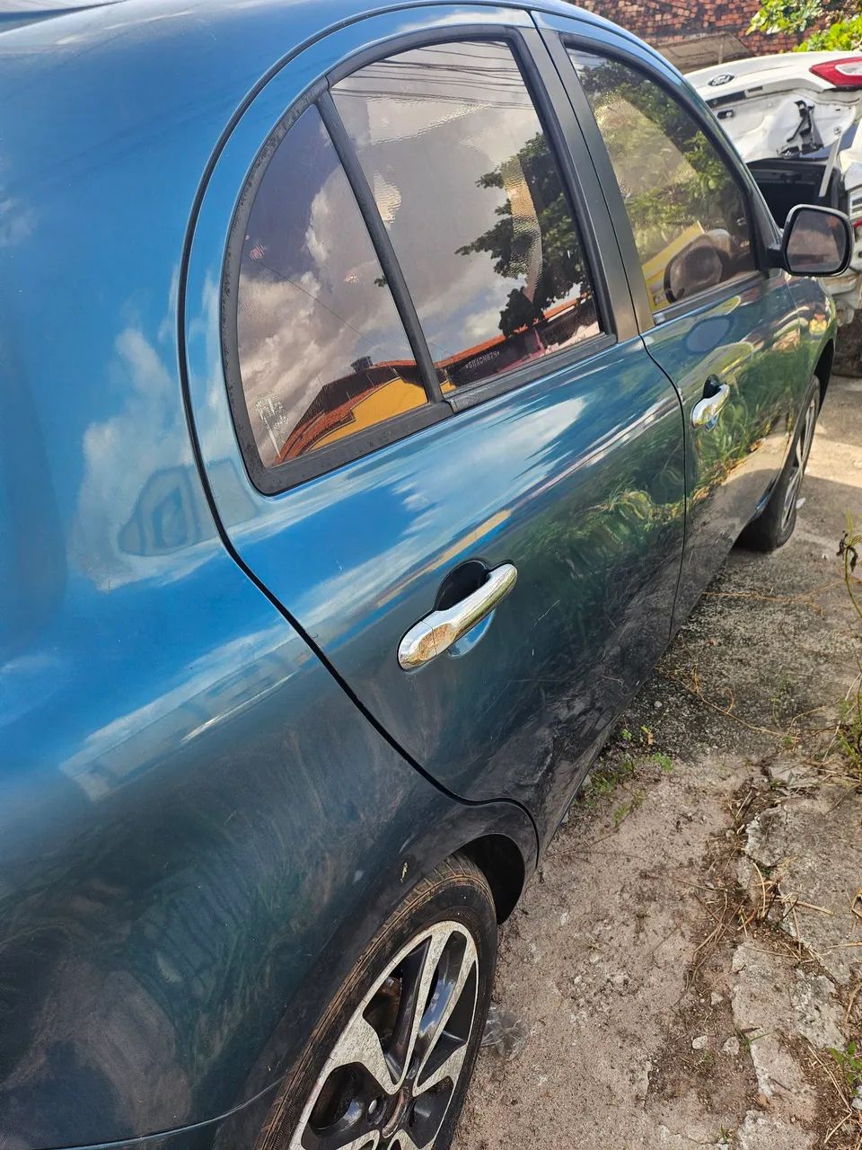 Nissan March SL 1.6 16V Flex Fuel 5P 2016