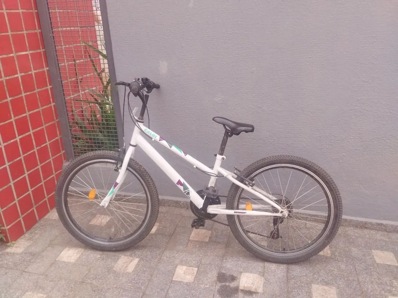 Bicicleta 18 marchas CALOI aro 26