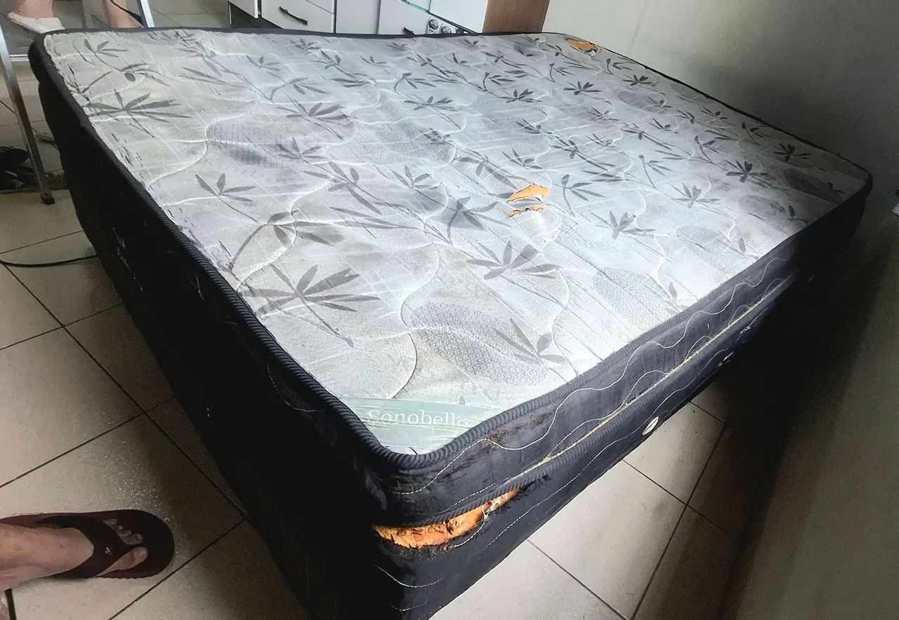 Cama de casal com colchão  - Foto 2