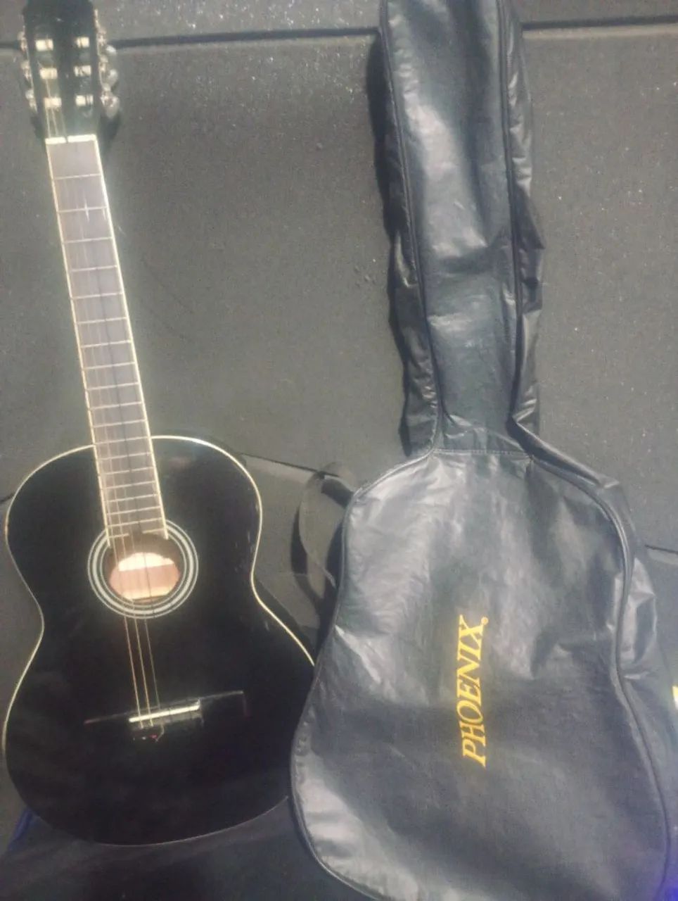 Violão Phoenix com capa 