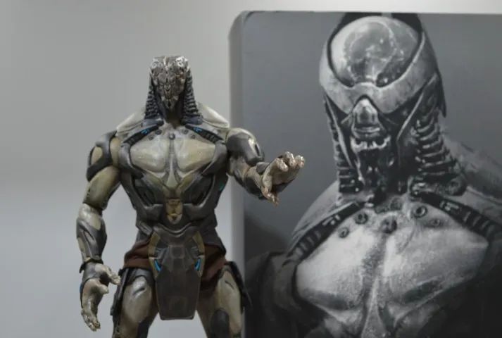 Hot Toys Chitauri Footsoldier
