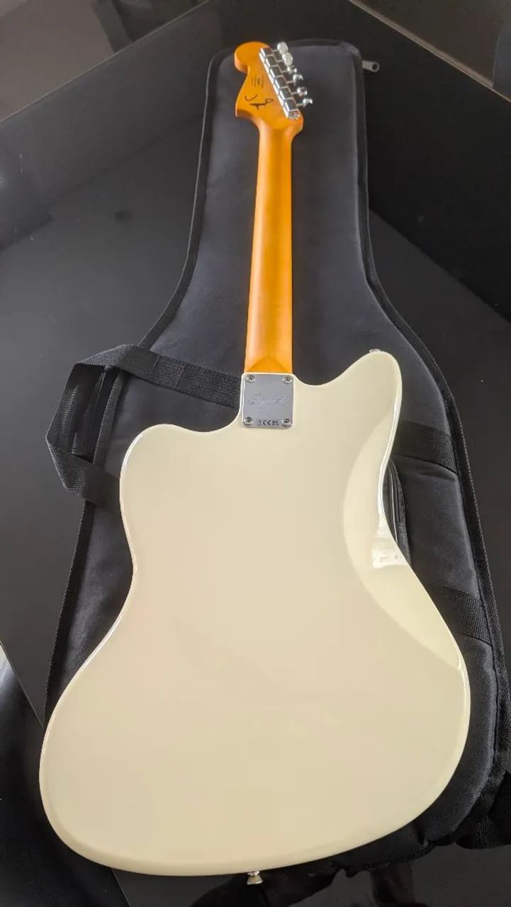 Guitarra Squier J Mascis Jazzmaster - Instrumentos musicais