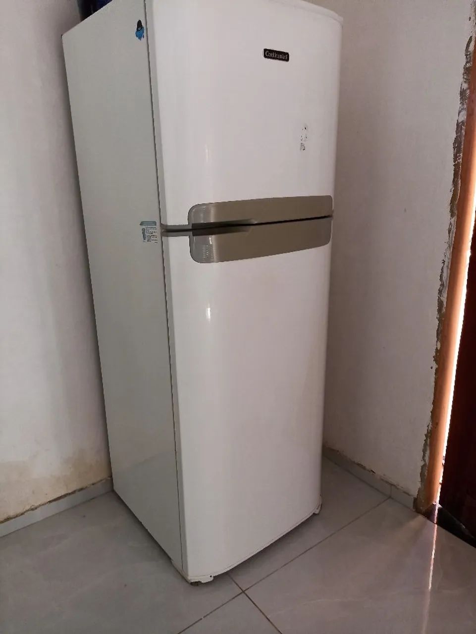 Geladeira Continental 